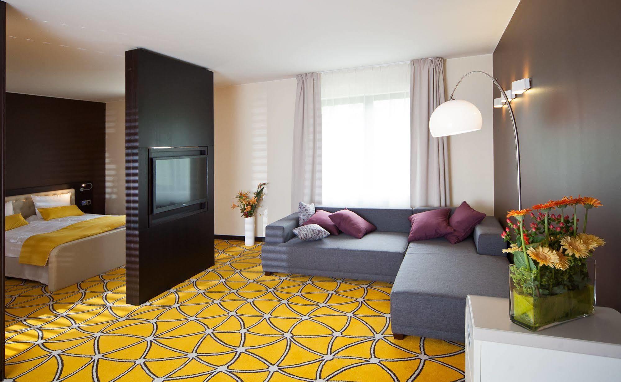 Hotel Eclipse Domasław 외부 사진
